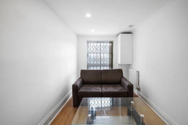 3 bedroom terraced house to rent - Photo 1