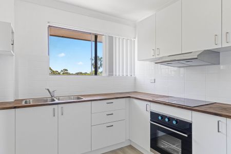 Freshly updated and ready to move in! - Photo 5