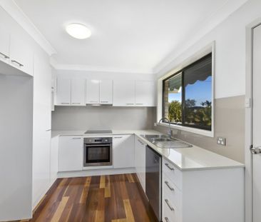 LARGE FAMILY HOME WITH SPACE FOR EVERYONE - Photo 4