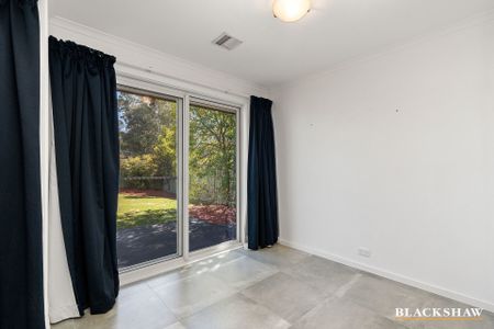 6 Tipper Place, Cook ACT 2614 - House For Rent | Domain - Photo 2