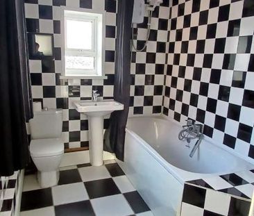 Castle View, Sunderland, Tyne And Wear, SR5 - Photo 2