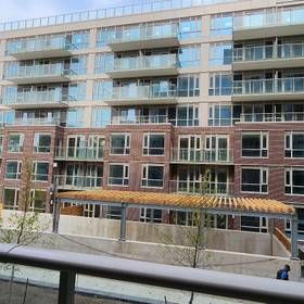 Wonder Condos, 150 Logan Ave., 2 bed 2 bath, oversized parking, locker - Photo 2