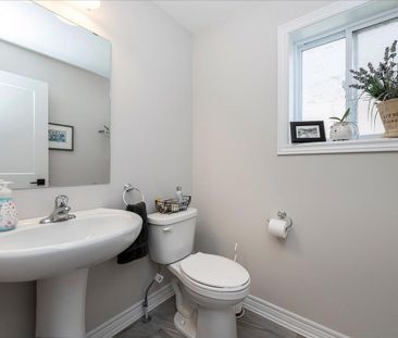 For Lease - 64 Foley Crescent, Collingwood, Ontario - Photo 5