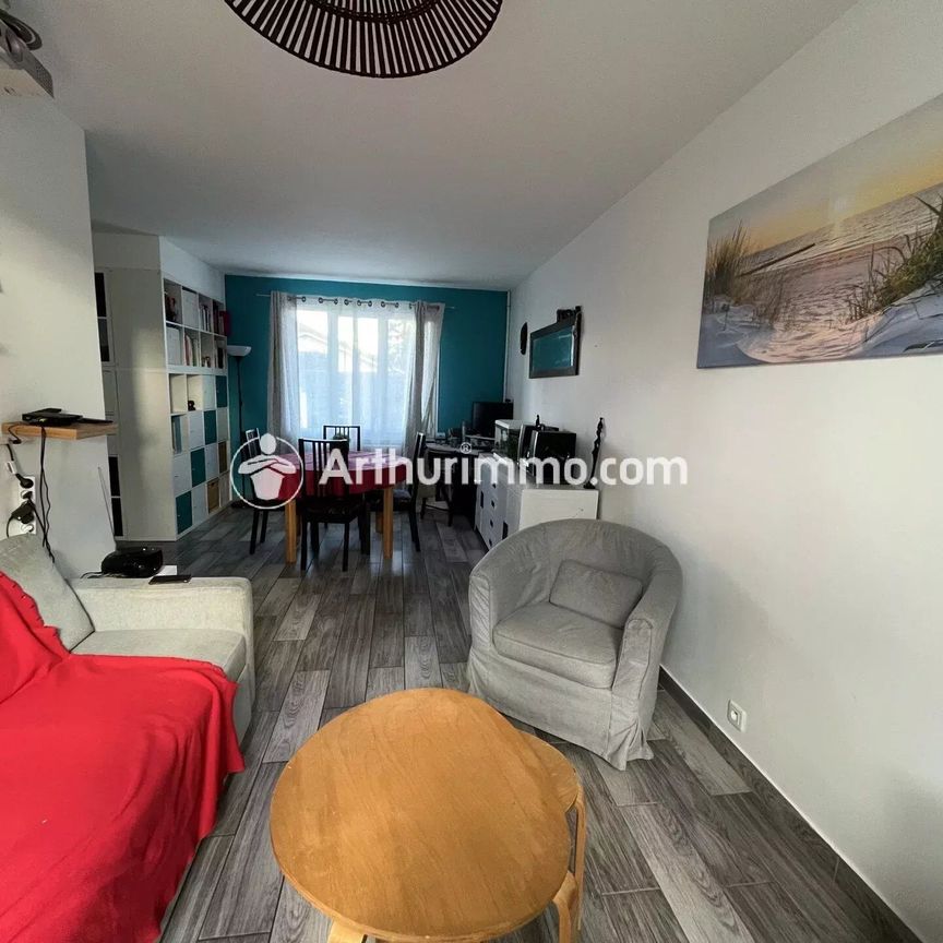 Location Maison 4 pièces 83 m2 à Saint-Germain-Lès-Corbeil - Photo 1