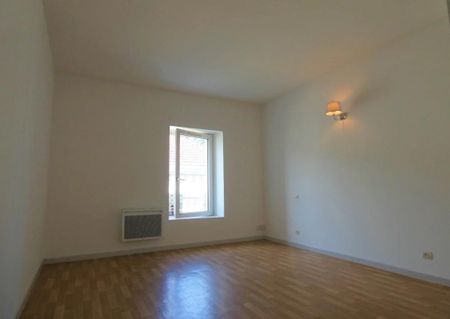Location Appartement 3 pièces 63m² MONT DE MARSAN 40000 - Photo 2