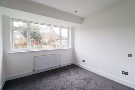 2 bedroom semi-detached bungalow to rent - Photo 2