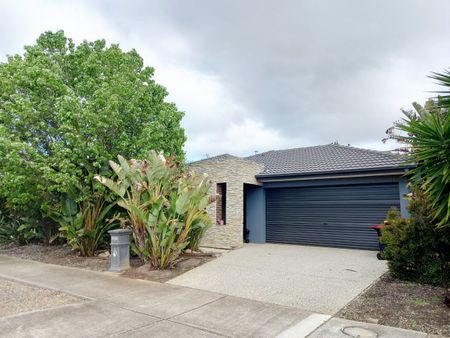 7 Saltbush Crescent, Brookfield, VIC 3338 - Photo 5