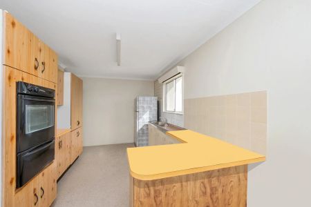 Comfort Meets Convenience - Photo 4