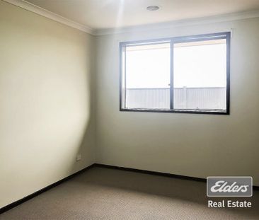 Beautiful Home – Ready for You to Move In! - Photo 2