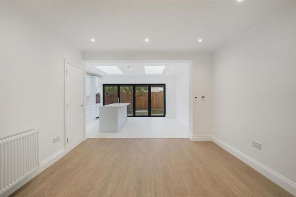 2 bedroom detached house to rent - Photo 1