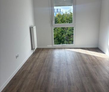 Location - appartement - 65.69 m² - 3 Pièces - Photo 5