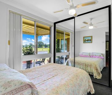 Charming 4-Bedroom Family Home in Werrington Downs - Photo 6