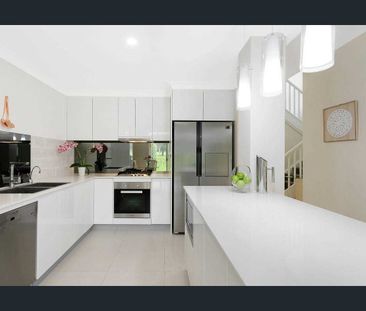 "The Fairways" 3 bedroom plus study/4th bedroom double brick town-h... - Photo 3