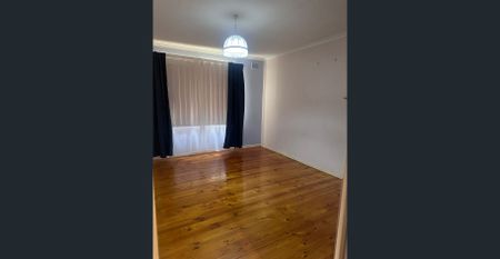 3 Bedroom and 1 Bathroom House for Rent in Port Augusta - Photo 3