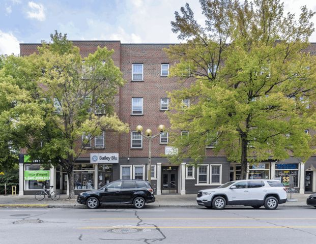 6156 Sherbrooke West | 6156 Sherbrooke West, Montreal - Photo 1