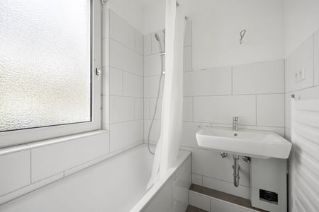 Erstbezug nach Sanierung! helle 3-Zimmerwohnung mit Balkon - Foto 4