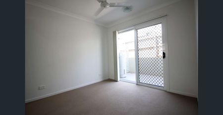 MODERN LIVING AND WALKING DISTANCE TO PA HOSPITAL - Photo 4