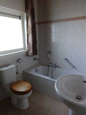 Woonhuis met tuin en garage - Foto 2