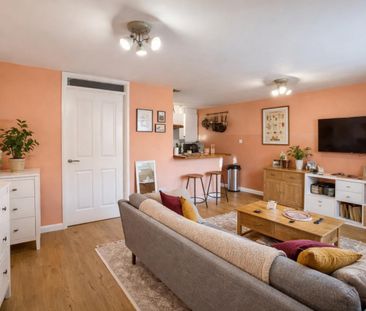 2 Bedroom Maisonette To Let - Photo 3