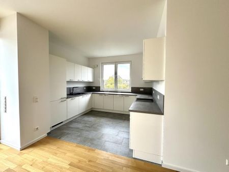 Erstbezug - moderne barrierefreie 3-Zimmer-Penthouse-Wohnung mit großer Süd/Ost Dachterrasse - Photo 4
