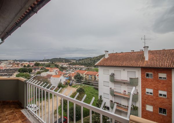 Apartamento T3 para Arrendamento na Urbanização do Loreto, Eiras – Coimbra