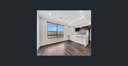 Family Home with Floorboards and Cooling Throughout! - Photo 3