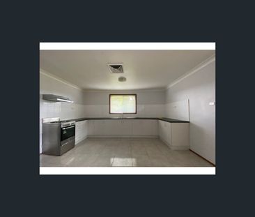 8 A'Beckett Street, Granville, NSW 2142 - Photo 2