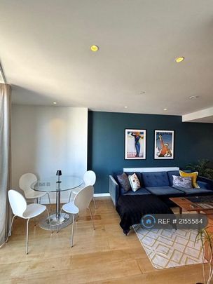 1 bedroom flat to rent - Photo 1