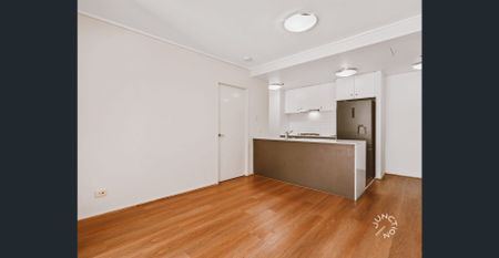 Stylish Inner-City Living in the Heart of Spring Hill - Photo 4