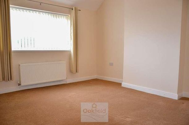 Mold Road, Buckley, CH7 - Photo 1