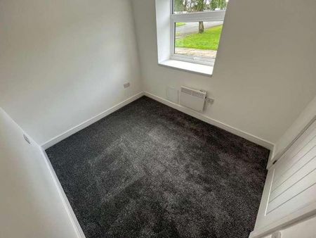 Trencherbone, Radcliffe, Manchester, M26 - Photo 3