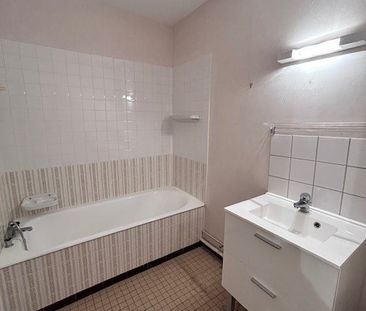 Location Appartement 2 pièces 43m² BAGNOLES DE L ORNE NORMANDIE 61140 - Photo 5