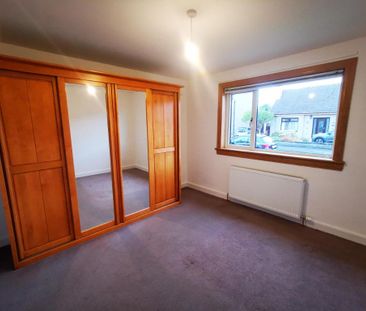 2 bedroom semi-detached house to rent - Photo 6