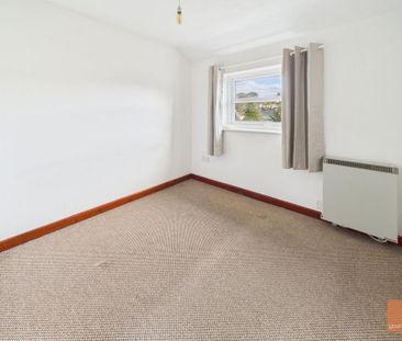 3 bedroom end of terrace house to rent - Photo 6