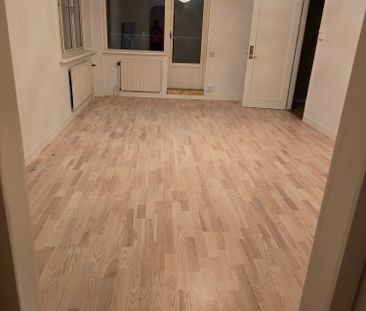 Malmköpingsvägen, Bandhagen - Photo 3