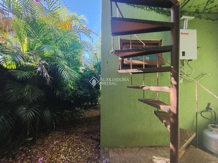 Casa com 3 quartos e 269m² para alugar em Moinhos de Vento, Canoas. - Foto 4
