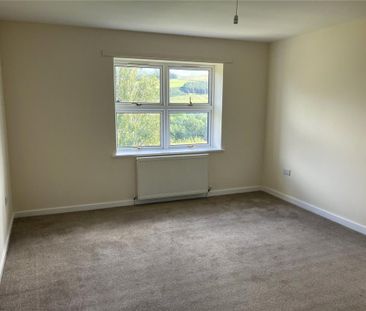 2 bedroom semi-detached house to rent - Photo 6