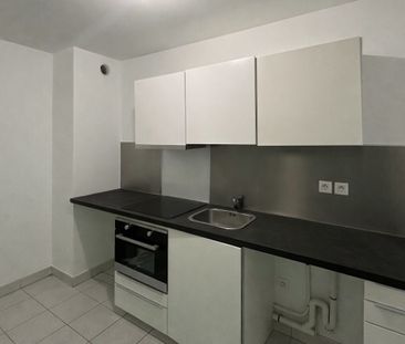 Location Appartement 2 pièces 43m² LA MADELEINE 59110 - Photo 3