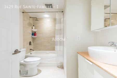 3429 Rue Sainte-Famille - 1 - Photo 3