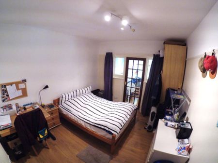 6 bedroom semi-detached house to rent - Photo 5