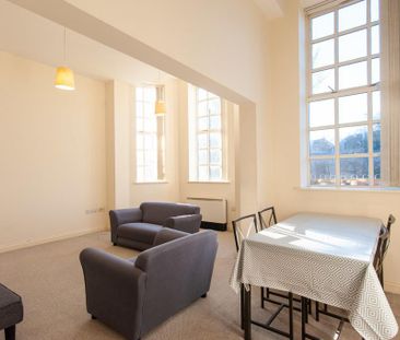 2 bedroom ground floor flat to rent - Photo 1