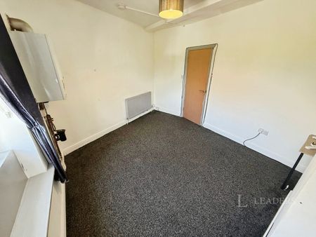 2 bedroom apartment to rent Cliffe Road, Bradford, West Yorkshire, BD3 - Photo 2