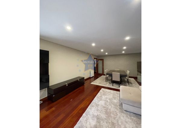 Apartamento T3 em Porto