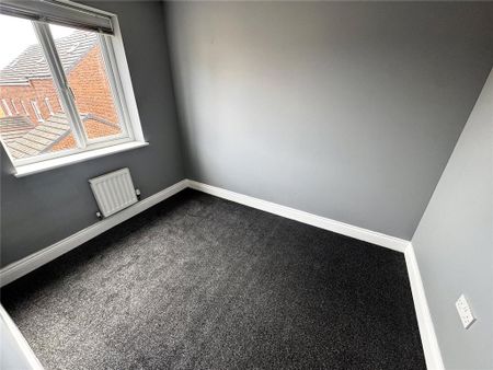 3 bedroom semi-detached house to rent - Photo 5