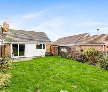 2 bedroom semi-detached bungalow to rent - Photo 5