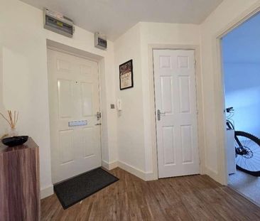 Newlands Close, Hagley, Stourbridge, West Midlands, DY9 - Photo 6