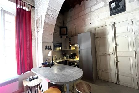 Appartement meublé en duplex, centre ville - Photo 2