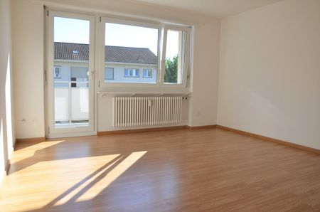 "moderne 3.5-Zimmer-Wohnung mit Balkon an ruhiger, sonniger Lage" - Foto 4