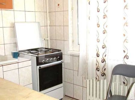 3 camere, decomandat, 74 mp, prima inchiriere, zona Piata Garii - Photo 2