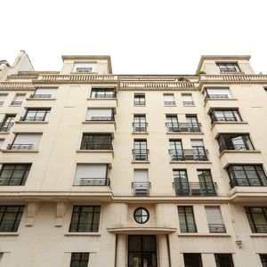 location Appartement T4 DE 93.22m² À PARIS - Photo 2